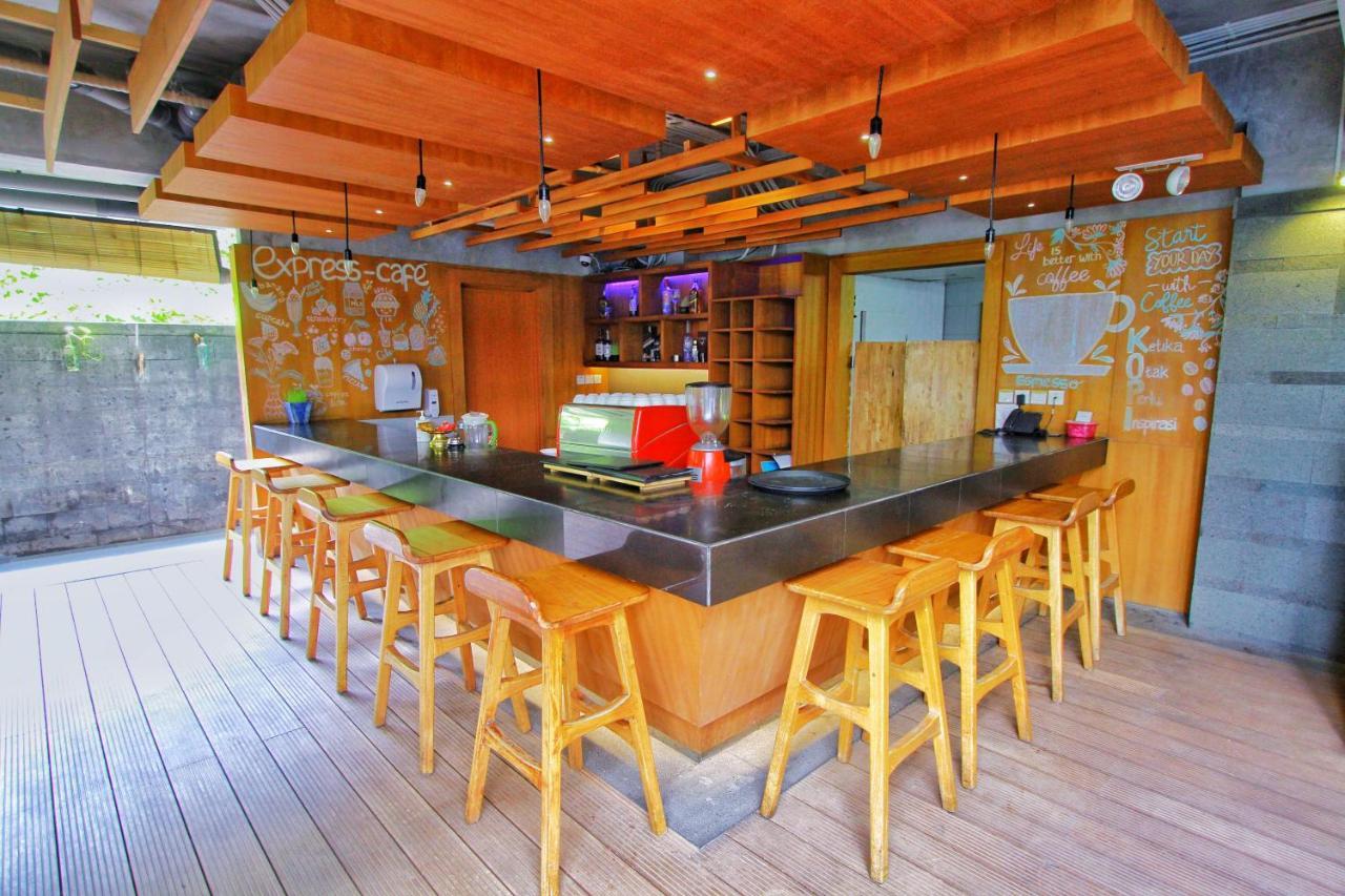 Swiss-Belexpress Kuta Legian Hotel Kültér fotó