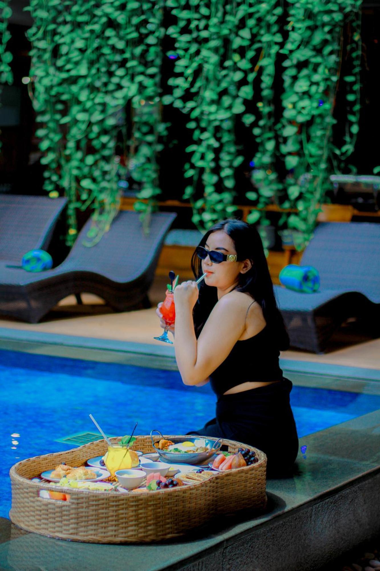 Swiss-Belexpress Kuta Legian Hotel Kültér fotó