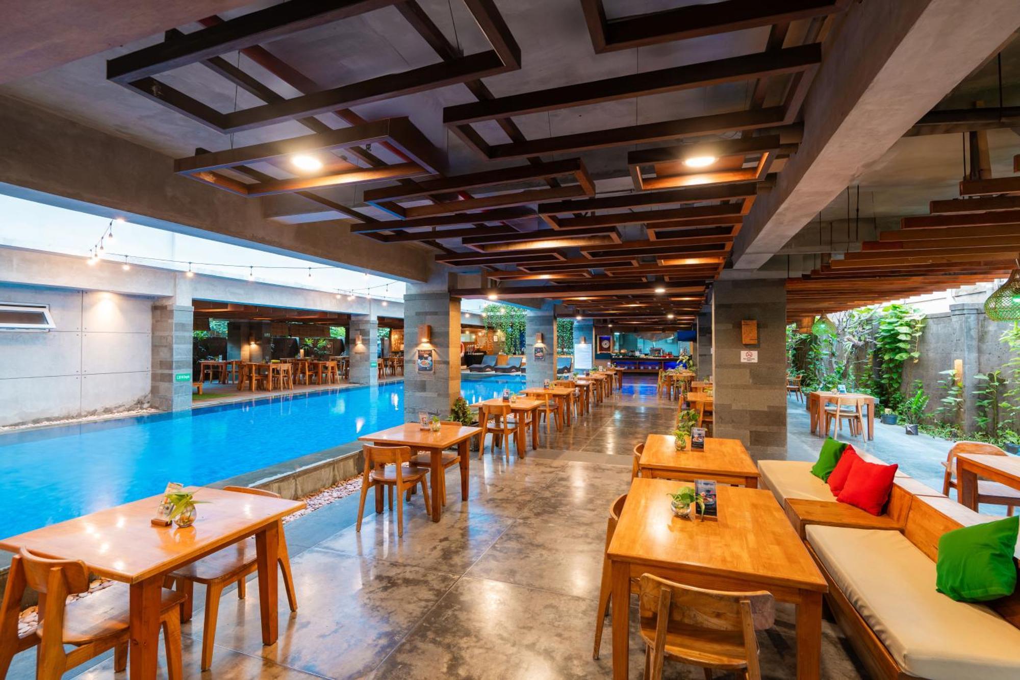 Swiss-Belexpress Kuta Legian Hotel Kültér fotó