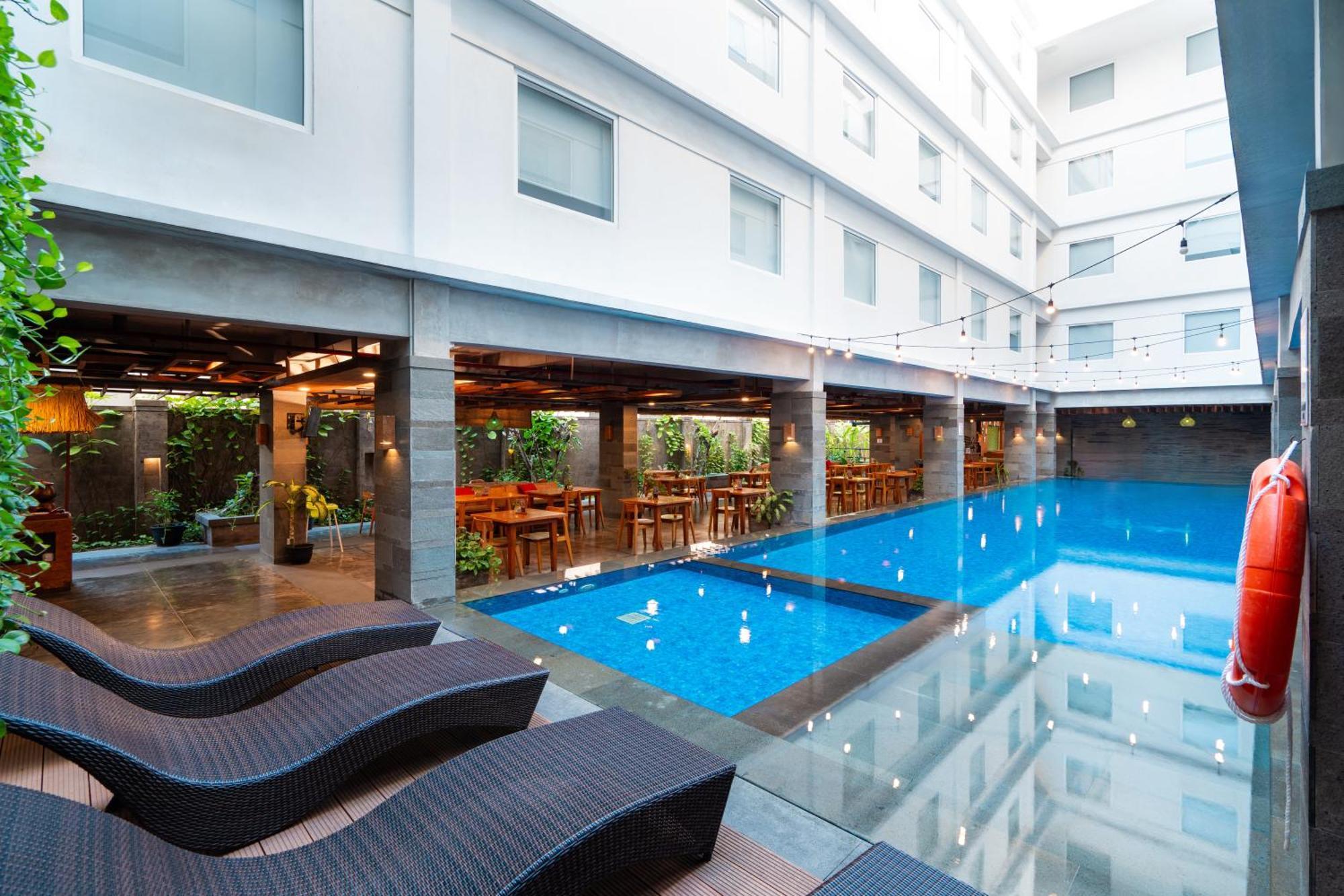 Swiss-Belexpress Kuta Legian Hotel Kültér fotó