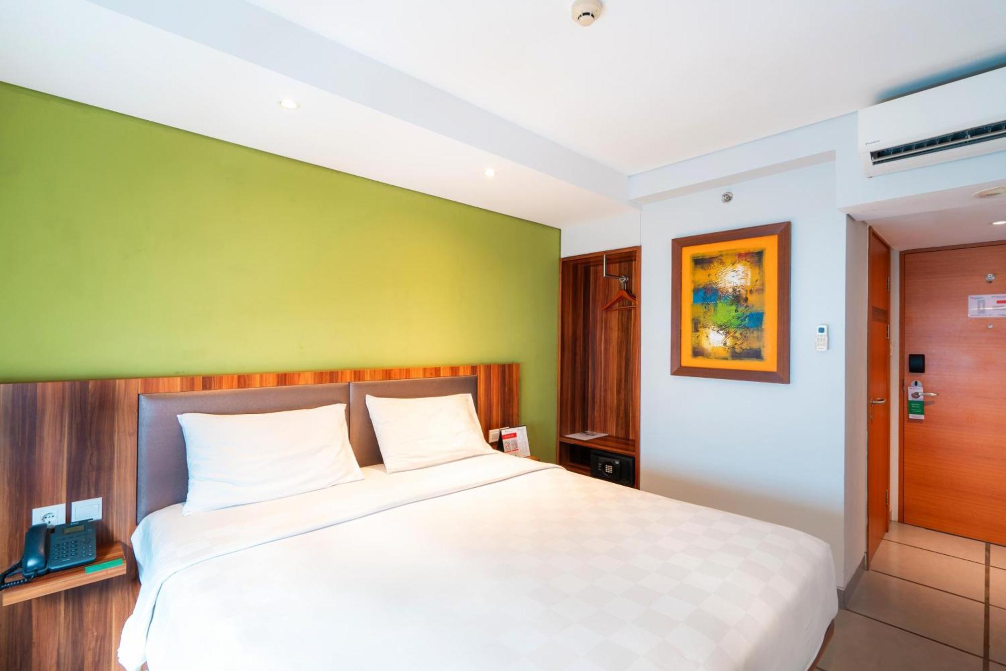 Swiss-Belexpress Kuta Legian Hotel Kültér fotó