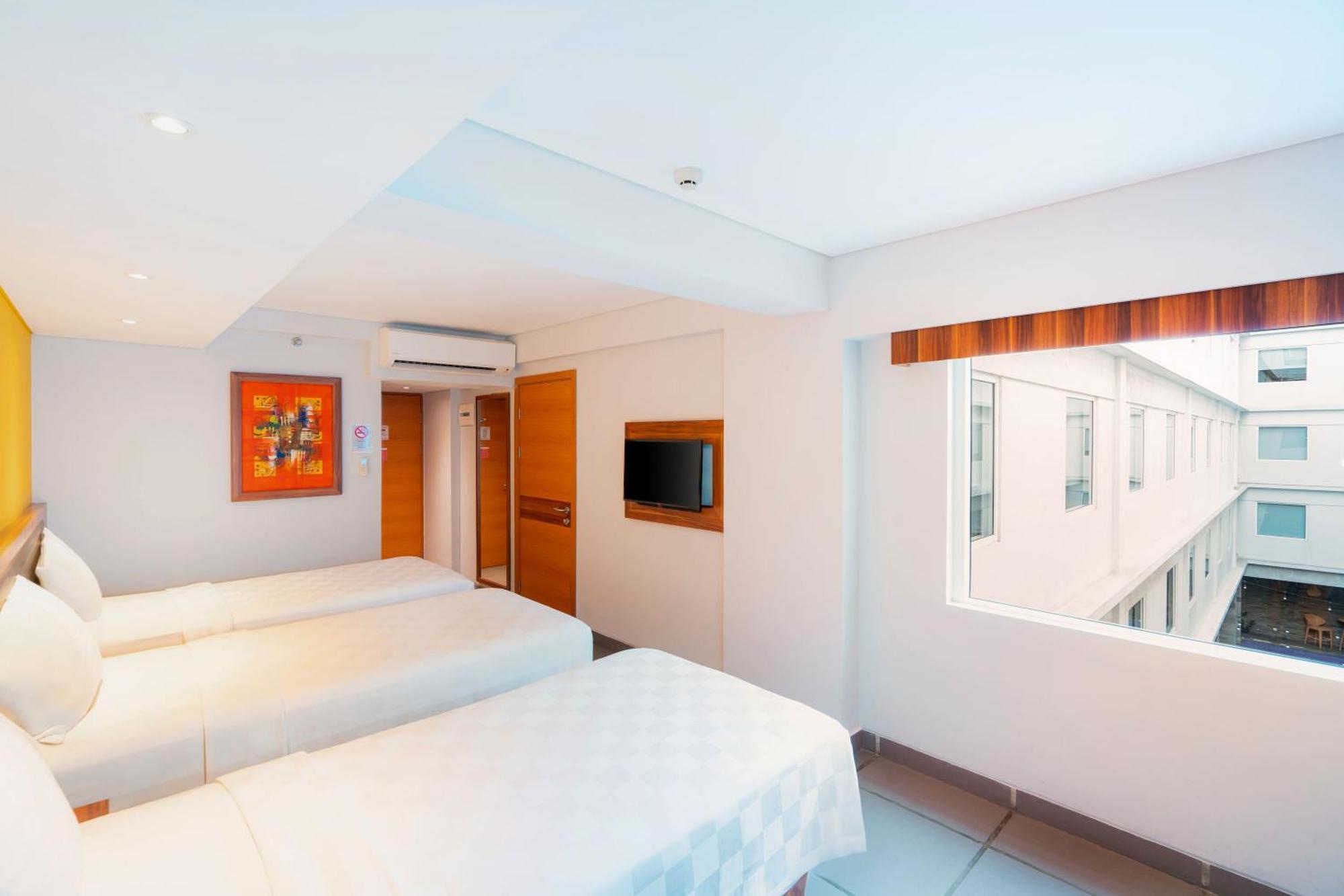 Swiss-Belexpress Kuta Legian Hotel Kültér fotó